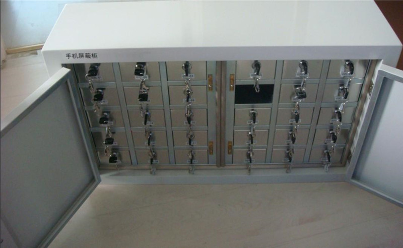 手機(jī)屏蔽柜在選購的時(shí)候需要注意什么?